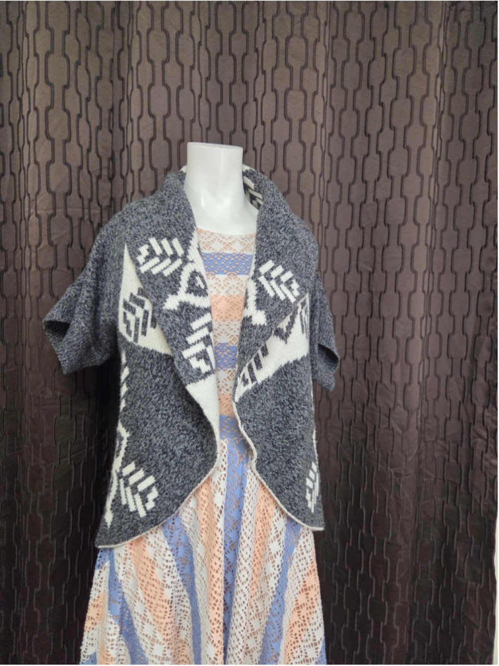 Women's Express Cardigan Sweater XS Grey White Geometric Pattern